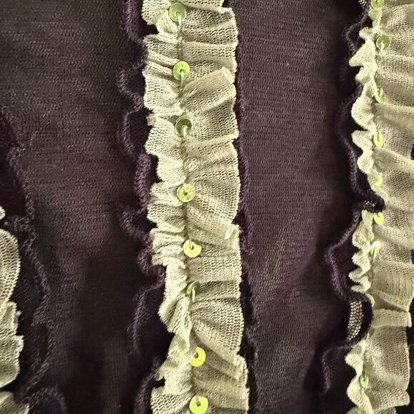 ORNA FARHO Paris | Y2K Vintage Green Double Mesh Ruffle V Neck Short Sleeve Top - Picture 3 of 6